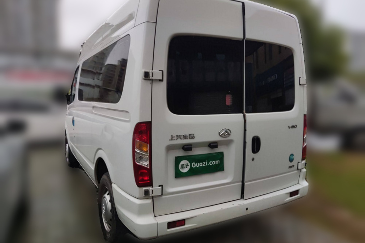 上汽大通MAXUS 新途V80 2023款 2.0T AMT经典傲运通短轴中顶5/6座车身外观6003