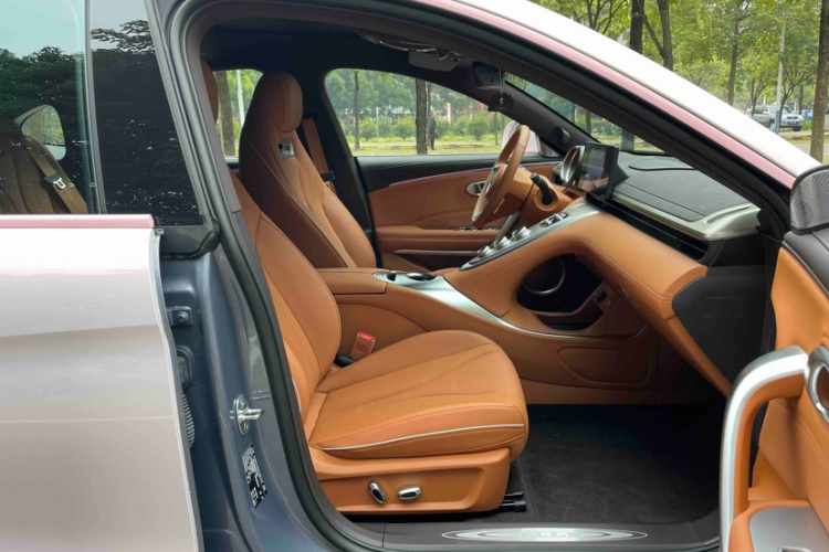 欧拉闪电猫 2022款 555km 尊贵版中控内饰7008