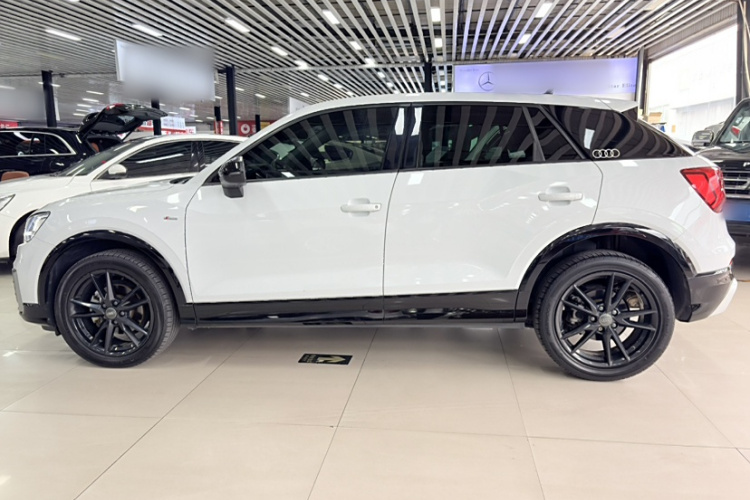 奥迪Q2L 2020款 35 TFSI 进取动感型车身外观6003