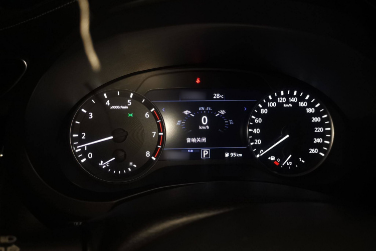 英菲尼迪QX50 2018款 2.0T 四驱菁英版局部细节14