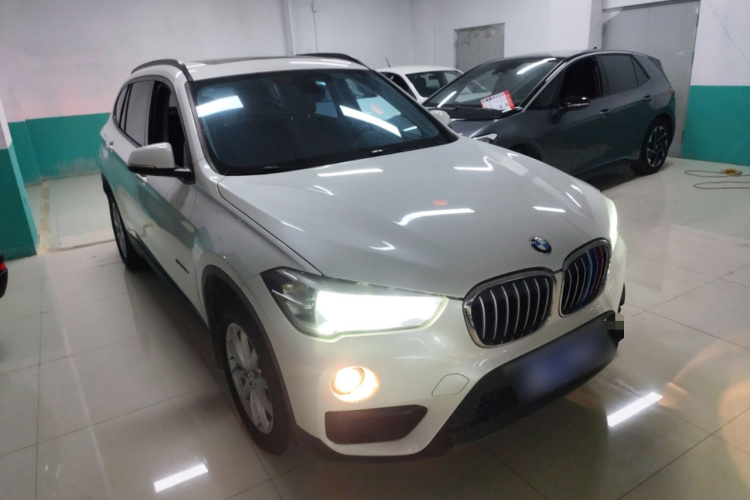 宝马X1 2016款 sDrive18Li 时尚型车身外观3