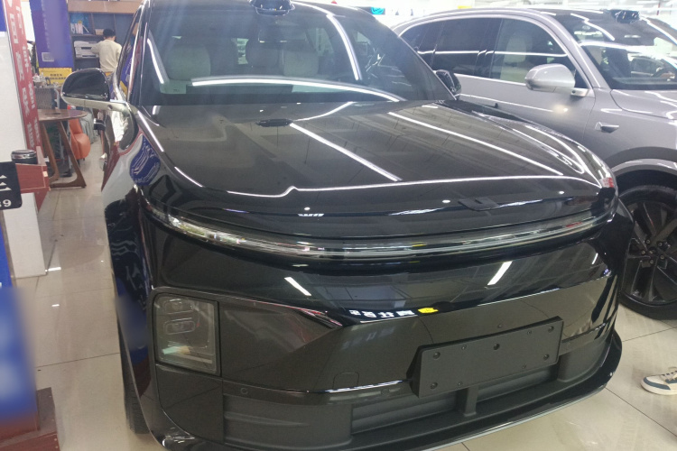 理想汽车 理想L6 2024款 Max车身外观3