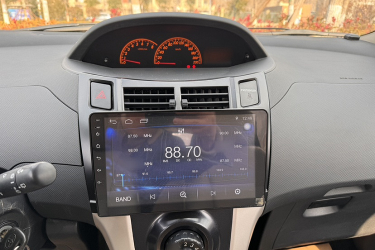 丰田 雅力士 2011款 1.6E 自动魅动版局部细节16