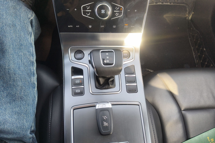 红旗H5 2022款 经典款 改款 1.5T DCT旗韵版局部细节18