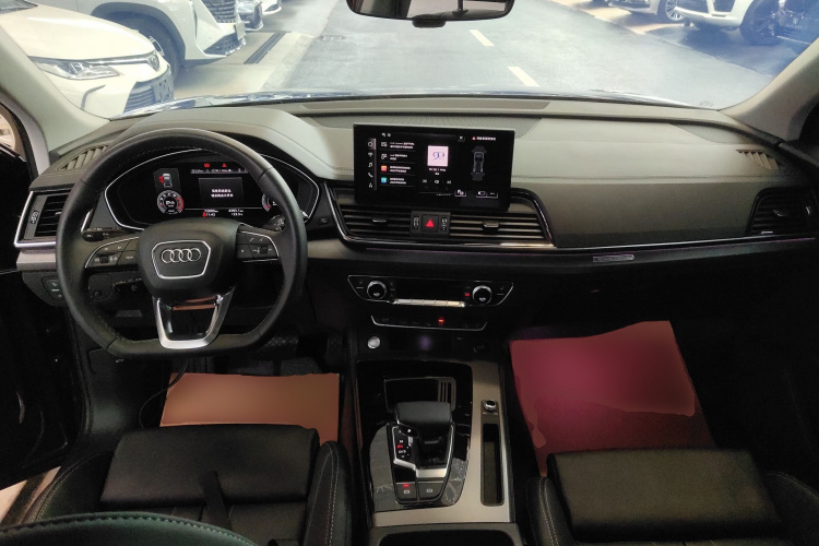 奥迪Q5L 2022款 改款 40T 豪华动感型中控内饰12
