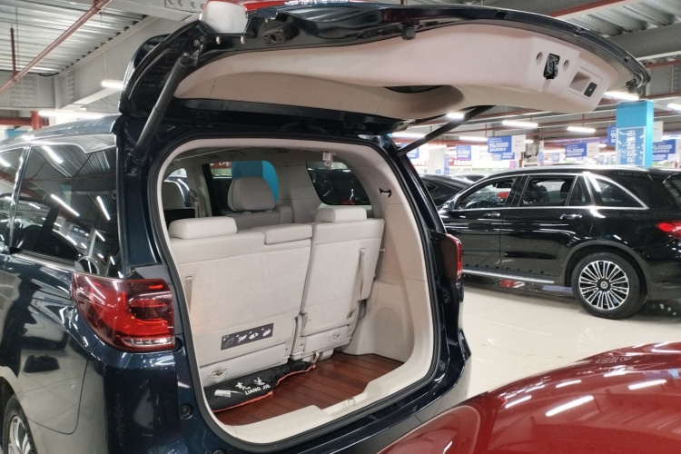 广汽传祺 传祺M8 2018款 320T 旗舰版局部细节23