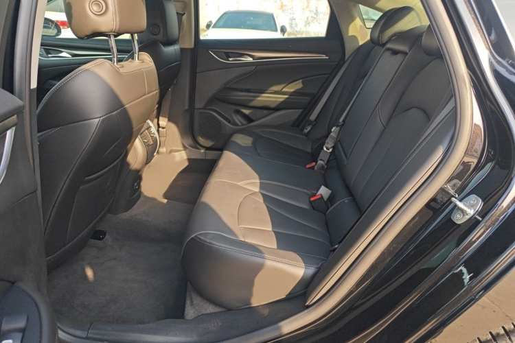 别克 君越 2022款 652T 豪华型中控内饰7004