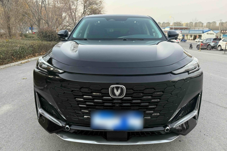 长安UNI-K 2021款 2.0T 全轮驱动尊贵型车身外观6001