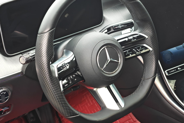 奔驰C级 2022款 改款 C 200 L 运动版局部细节9009