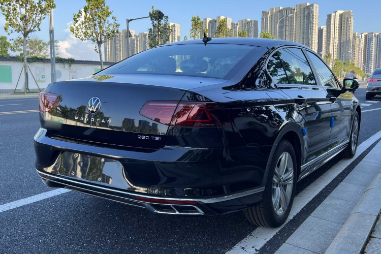 大众 迈腾 2023款 200万辆纪念版 280TSI DSG舒适型车身外观6003