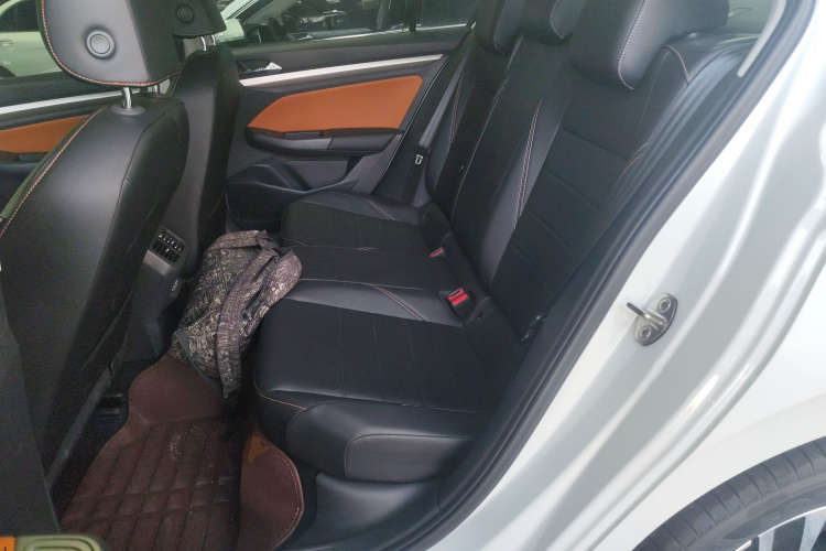 大众 宝来 2025款 200TSI DSG悦行导航版中控内饰7004