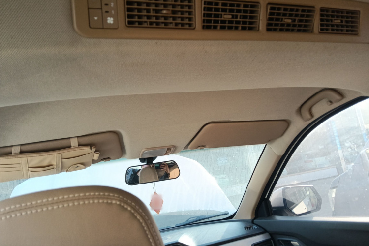 五菱汽车 五菱宏光 2021款 1.5L改款 S舒适型 液压助力LAR中控内饰22