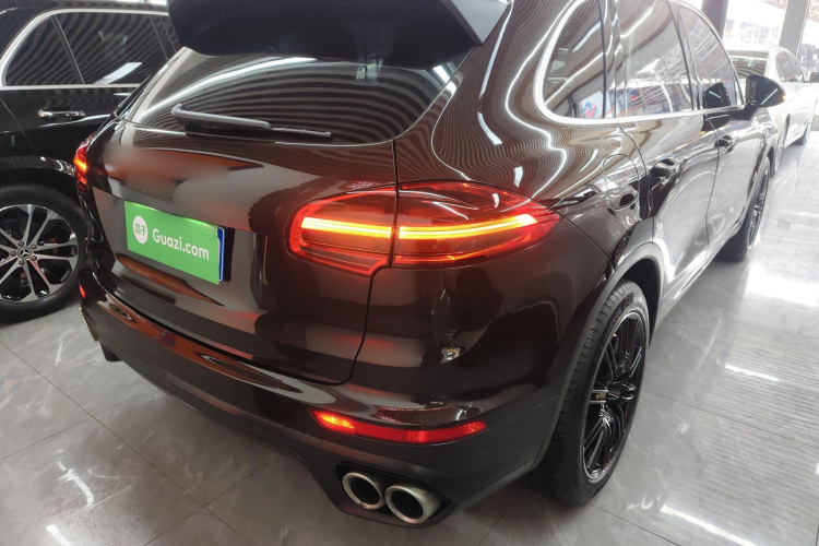 保时捷 2016款 Cayenne 3.0T车身外观6005