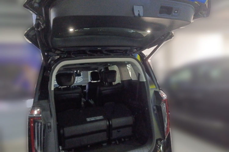 广汽传祺 传祺M8 2024款 大师系列 400T 尊贵版中控内饰23