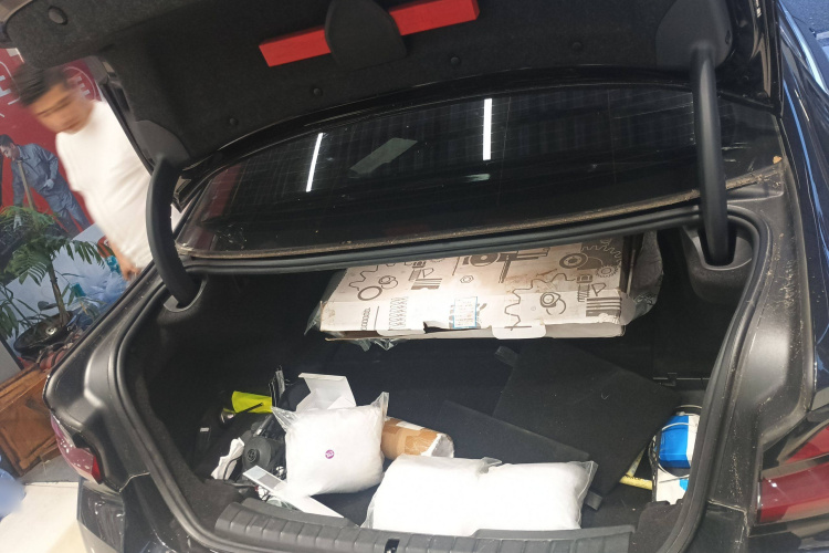 宝马5系新能源 2022款 改款二 535Le 先锋版M运动套装局部细节23