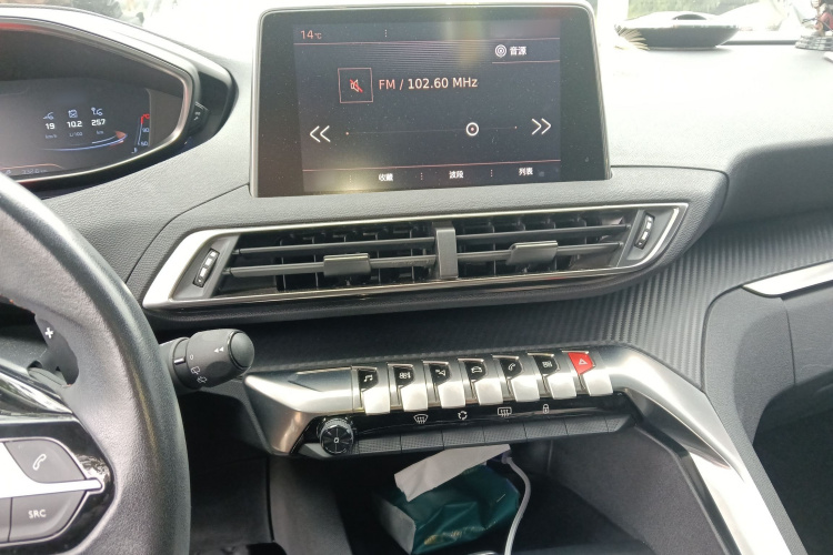 标致4008 2017款 350THP 精英版局部细节16