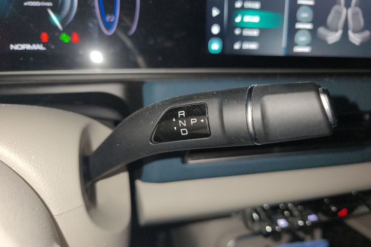 欧拉好猫 2023款 401km标准续航 尊贵型 磷酸铁锂局部细节18