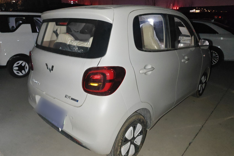 五菱汽车 宏光MINIEV 2025款 四门版 进阶款车身外观7