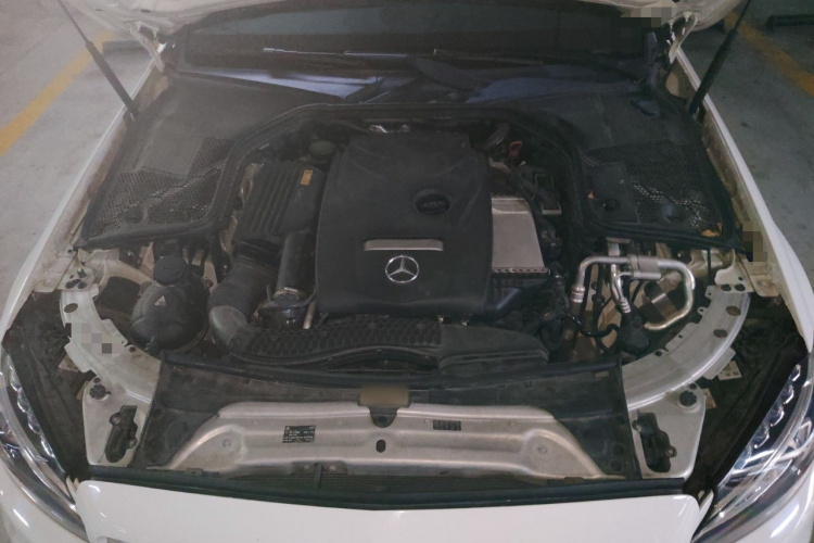 奔驰C级 2017款 C 180 L 运动版局部细节24