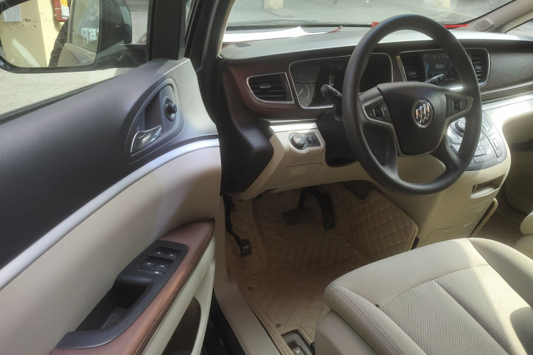 别克GL8 2018款 28T 舒适型 国VI中控内饰20