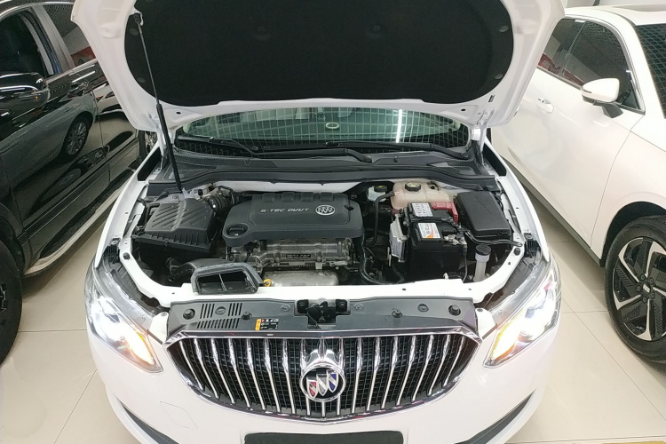 别克 英朗 2015款 15N 自动精英型机舱底盘24