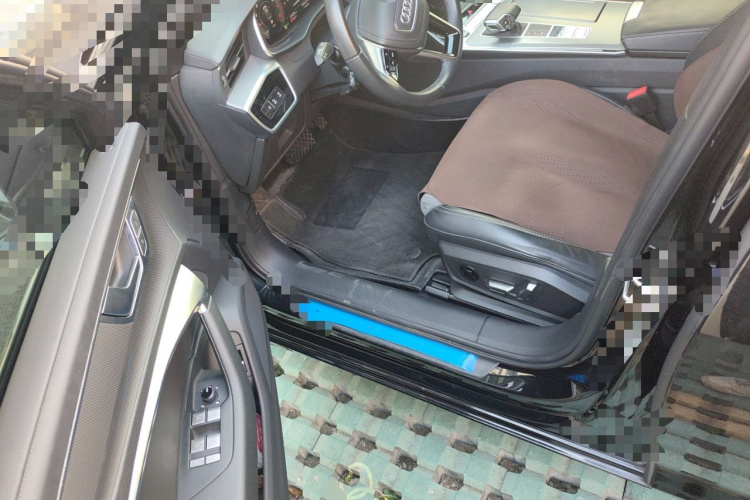 奥迪A6L 2023款 改款 45 TFSI 臻选动感型中控内饰20