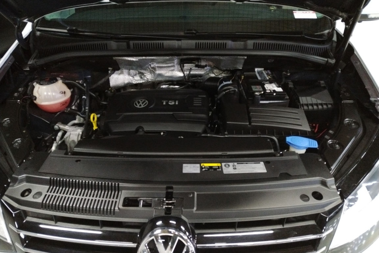 大众 夏朗 2018款 改款 380TSI 舒享型 7座机舱底盘24