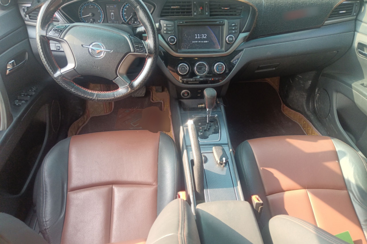 海马M6 2017款 1.5T CVT豪华型中控内饰7002