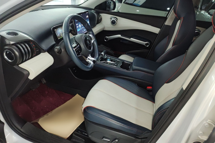 比亚迪 元PLUS 2023款 冠军版 430KM 领先型中控内饰7003