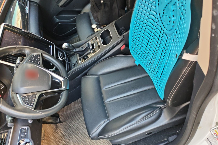 比亚迪 宋MAX 2017款 1.5T 自动智联尊贵型 7座局部细节19