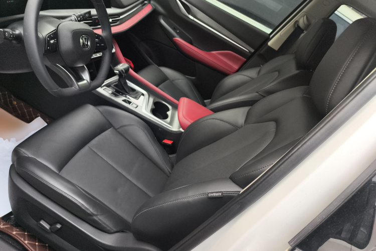 长安CS55PLUS 2022款 蓝鲸版 1.5T DCT豪华型中控内饰19