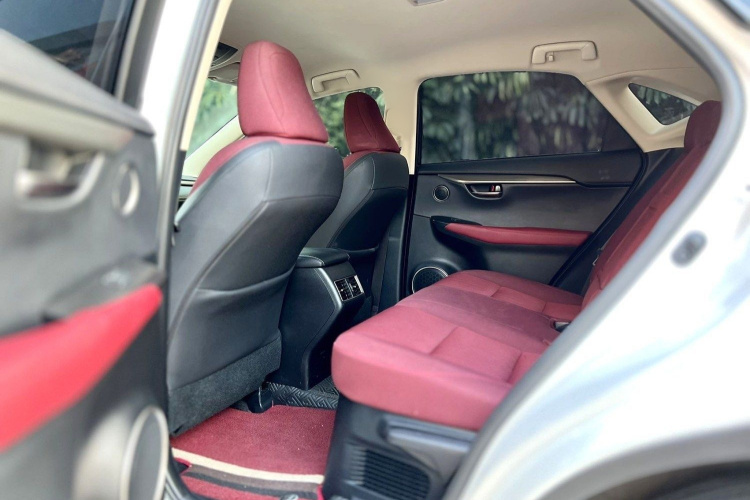 雷克萨斯NX 2018款 200 前驱 锋行版 国VI中控内饰7003