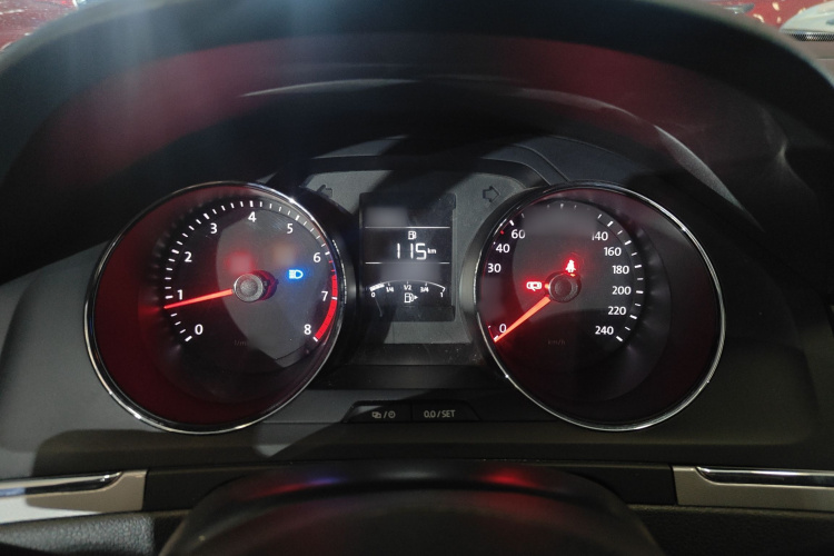 大众 宝来 2015款 质惠版 1.6L 手动时尚型局部细节14