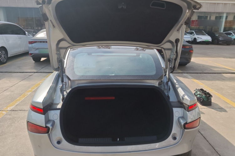 小鹏P7 2020款 670N局部细节23