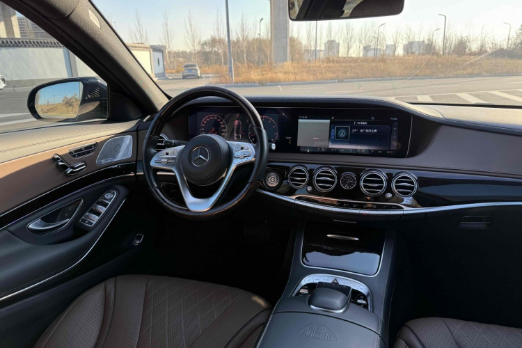 奔驰 迈巴赫S级 2019款 S 450 4MATIC中控内饰7002
