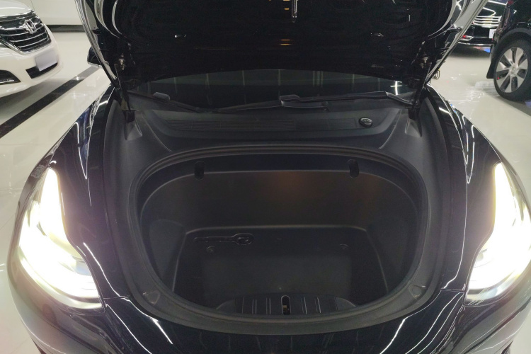 特斯拉 Model 3 2019款 标准续航后驱升级版机舱底盘24