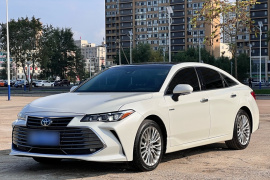 丰田 亚洲龙 2019款 双擎 2.5L XLE尊贵版 国VI