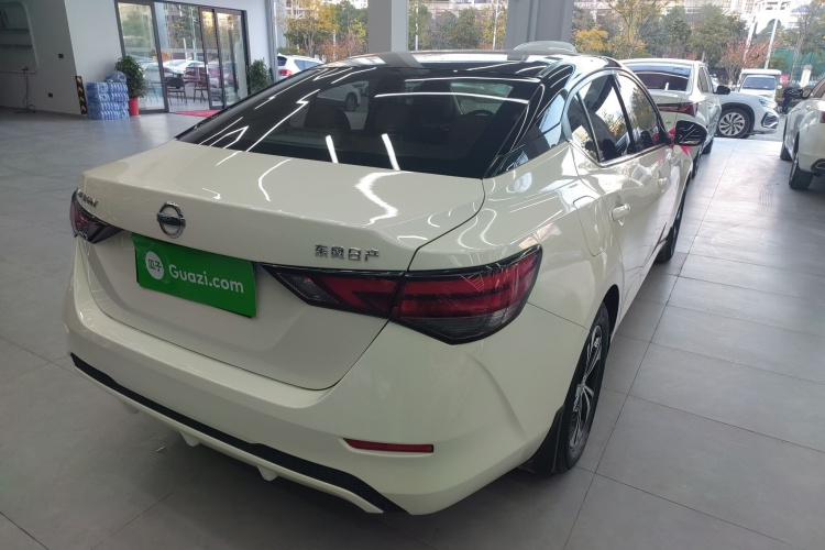 日产 轩逸 2022款 1.6L XL CVT悦享版车身外观7