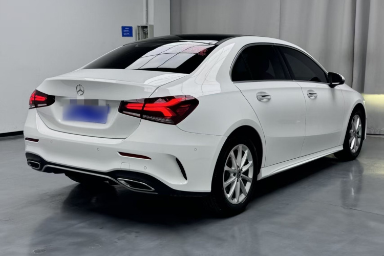 奔驰A级 2021款 A 200 L 运动轿车时尚型车身外观6008