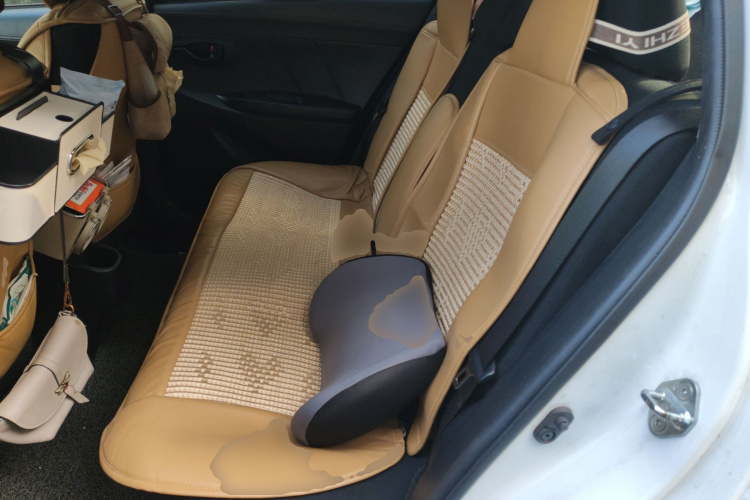 丰田 YARiS L 致炫 2017款 1.5E CVT劲速升级版中控内饰21