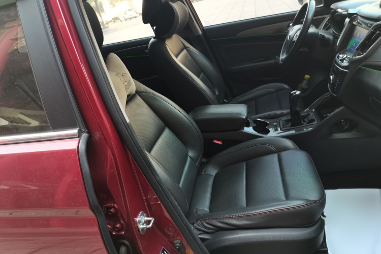 长安CS75 2017款 尚酷版 1.5T 手动锋享型局部细节41