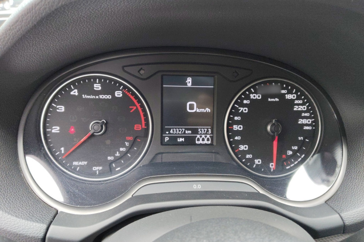 奥迪Q2L 2020款 35 TFSI 进取动感型局部细节14