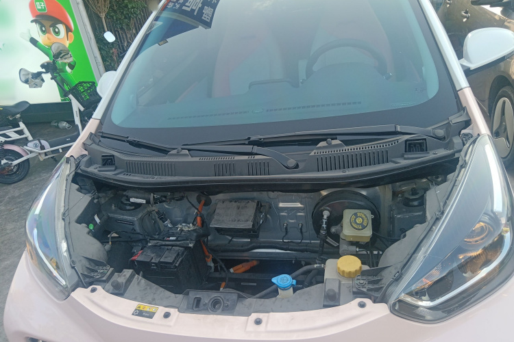 奇瑞 小蚂蚁 2022款 甜粉款 半糖版 磷酸铁锂 30kW 301km局部细节24