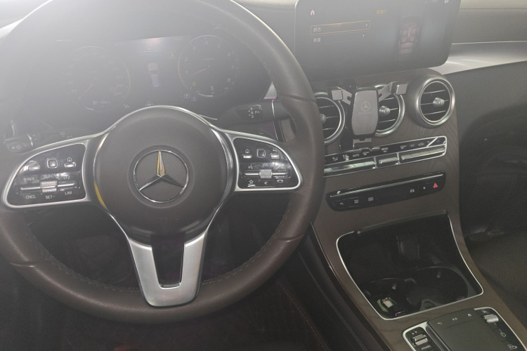 奔驰GLC 2020款 改款 GLC 300 L 4MATIC 动感型局部细节18