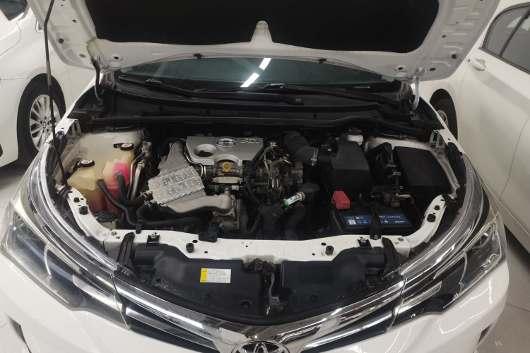 丰田 卡罗拉 2018款 1.2T S-CVT GL智享版机舱底盘24