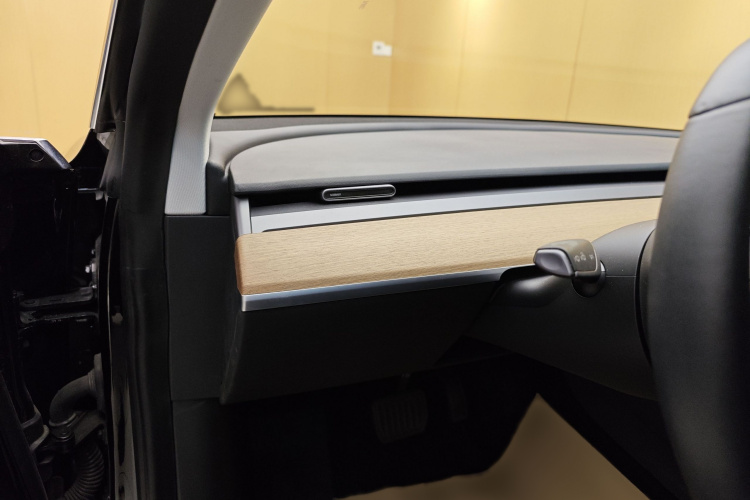 特斯拉 Model 3 2020款 标准续航后驱升级版中控内饰7005