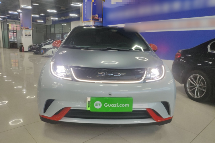 比亚迪 海豚 2021款 405km 时尚版车身外观2