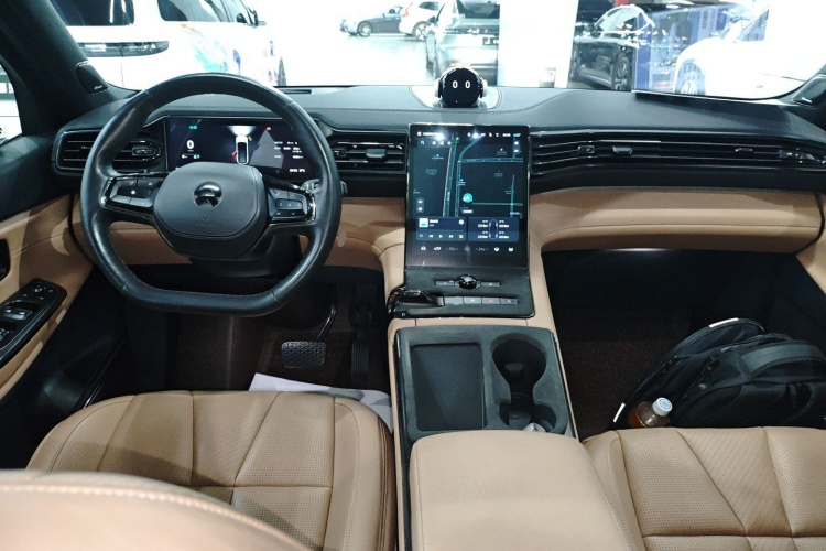 蔚来ES8 2022款 75kWh 六座版中控内饰12