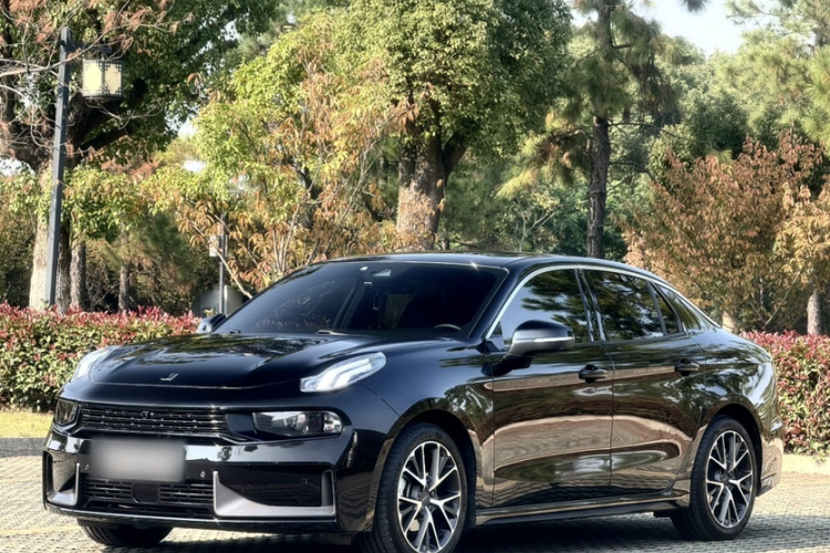 领克03 2021款 2.0TD 自动劲 冠军版车身外观1