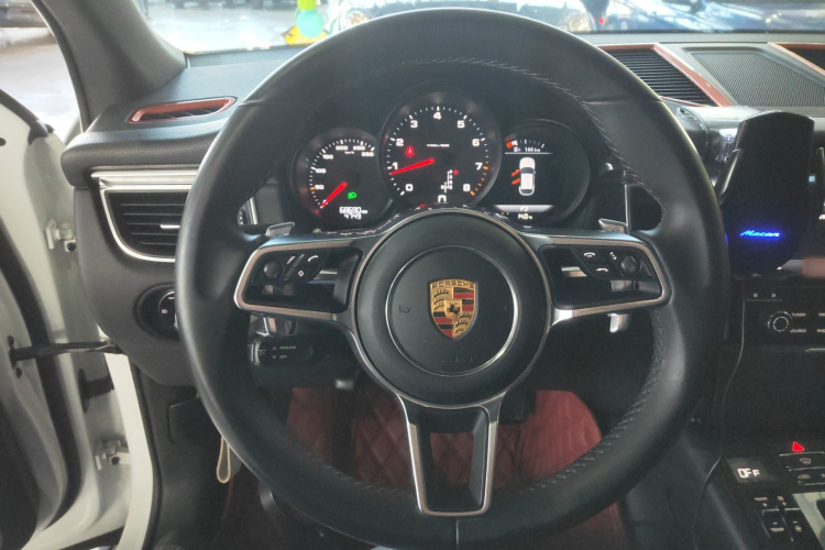 保时捷 2017款  Macan 2.0T中控内饰13